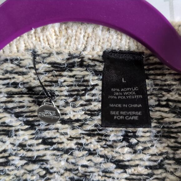 BKE Buckle Open Front Cardigan Sweater Womens L Ivory Wrap Boho Zebra Pattern - Picture 5 of 6